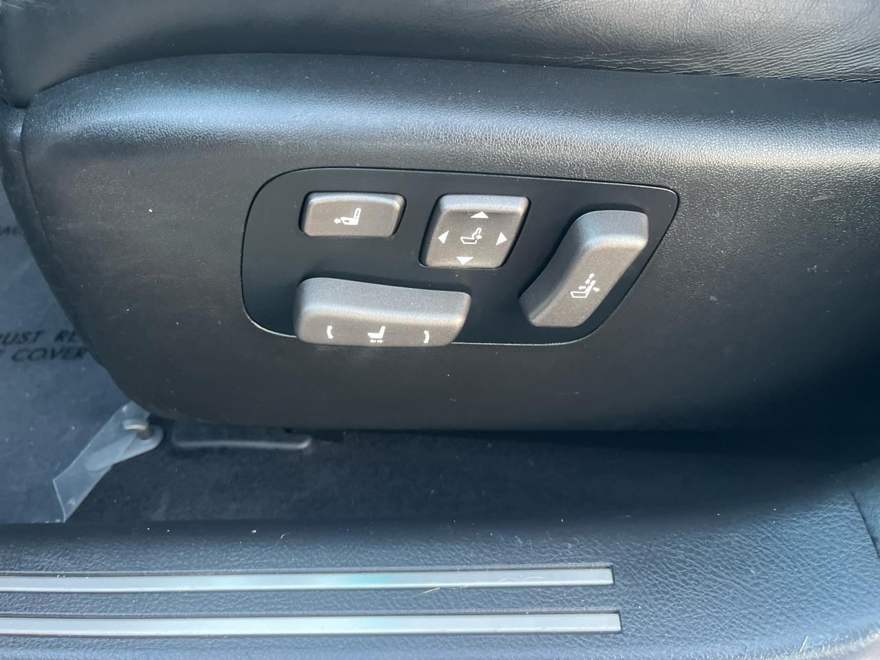 Lexus LS 460 Luxury Sedan 2008