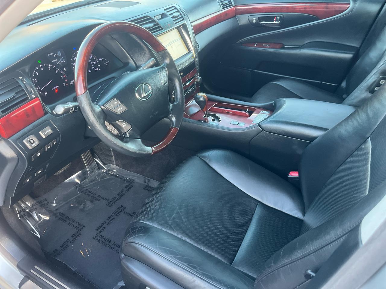 Lexus LS 460 Luxury Sedan 2008