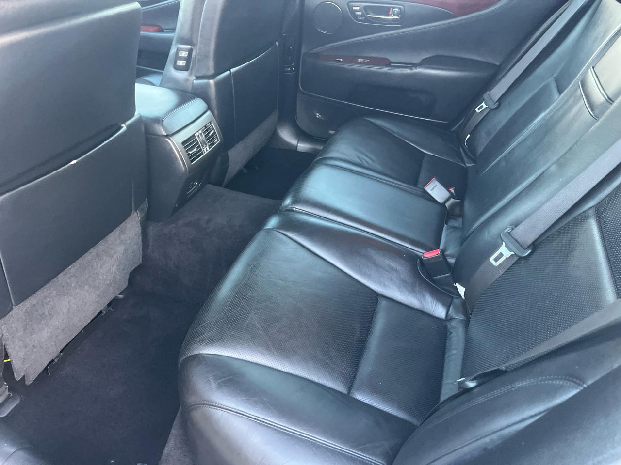 Lexus LS 460 Luxury Sedan 2008