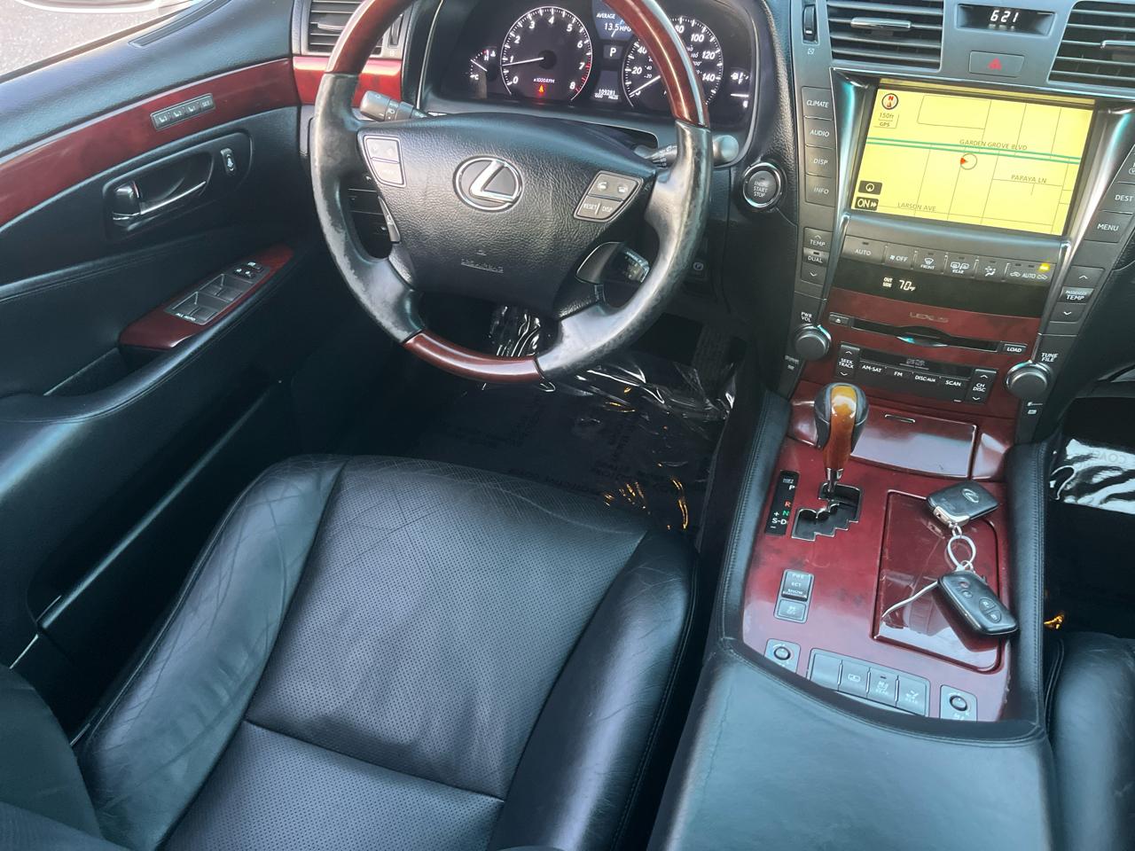 Lexus LS 460 Luxury Sedan 2008