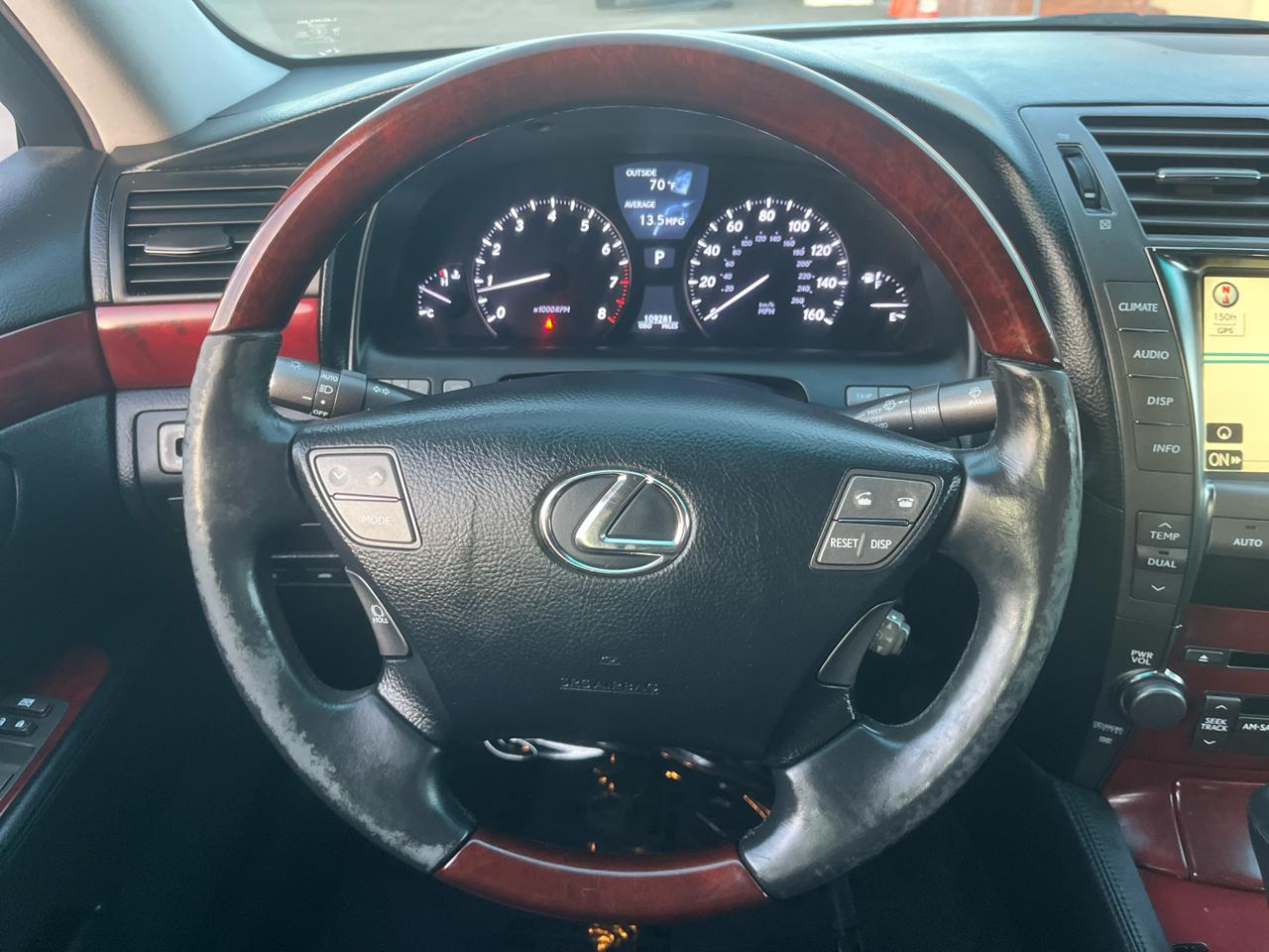 Lexus LS 460 Luxury Sedan 2008