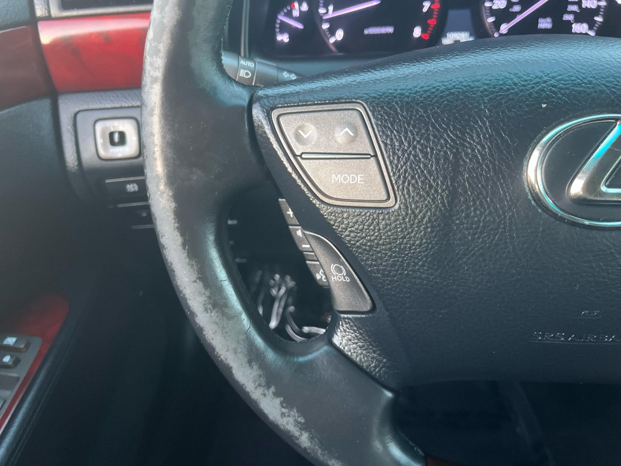 Lexus LS 460 Luxury Sedan 2008