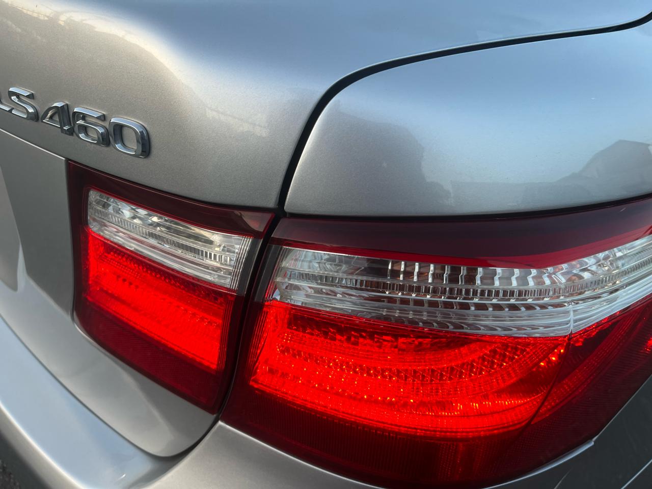 Lexus LS 460 Luxury Sedan 2008