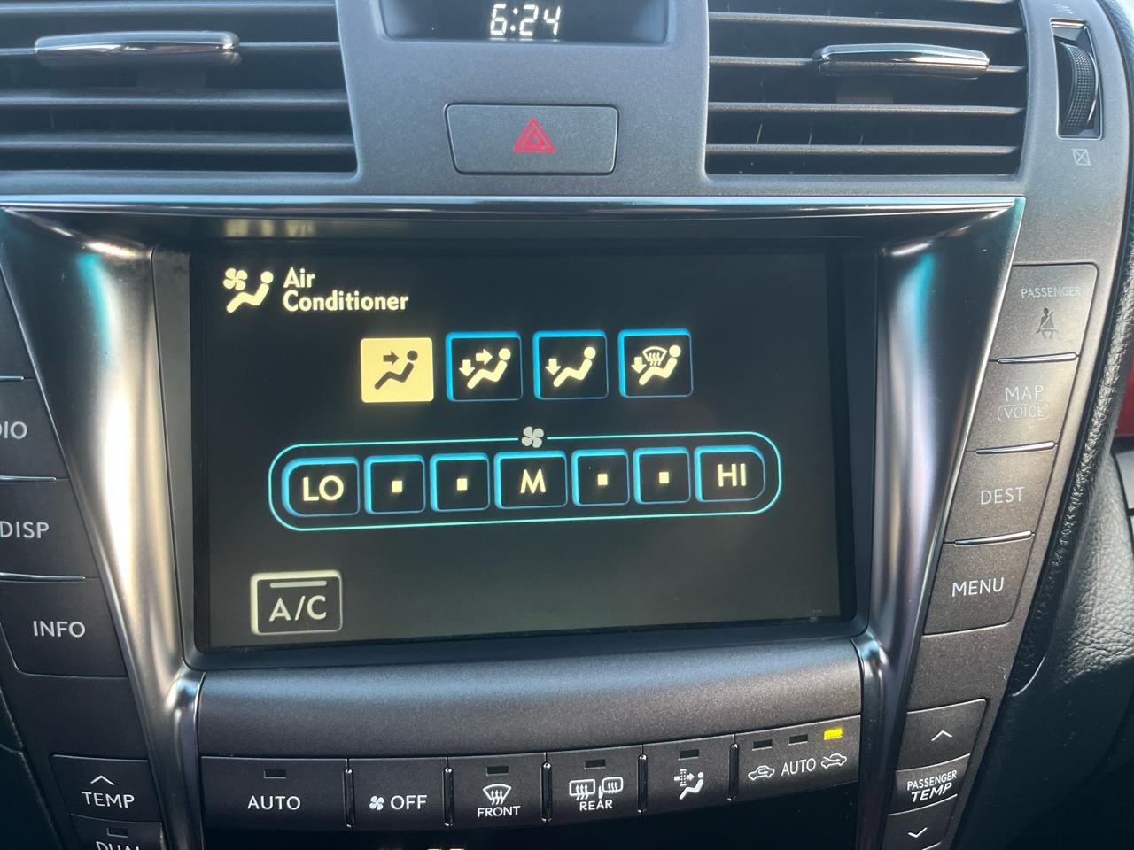 Lexus LS 460 Luxury Sedan 2008