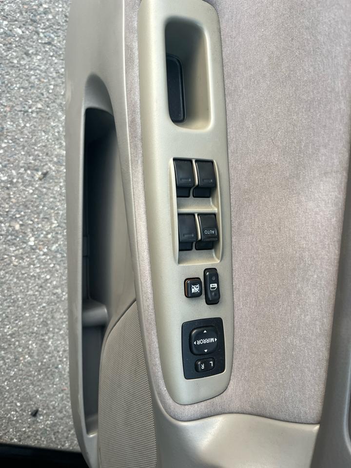 Toyota Camry Standard 2004