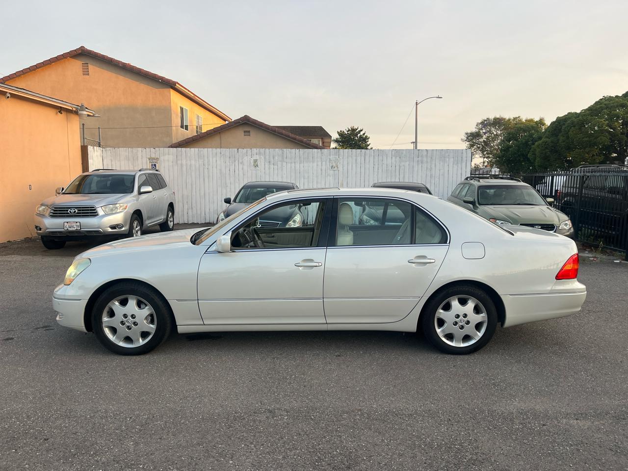 Lexus LS 430 Sedan 2003