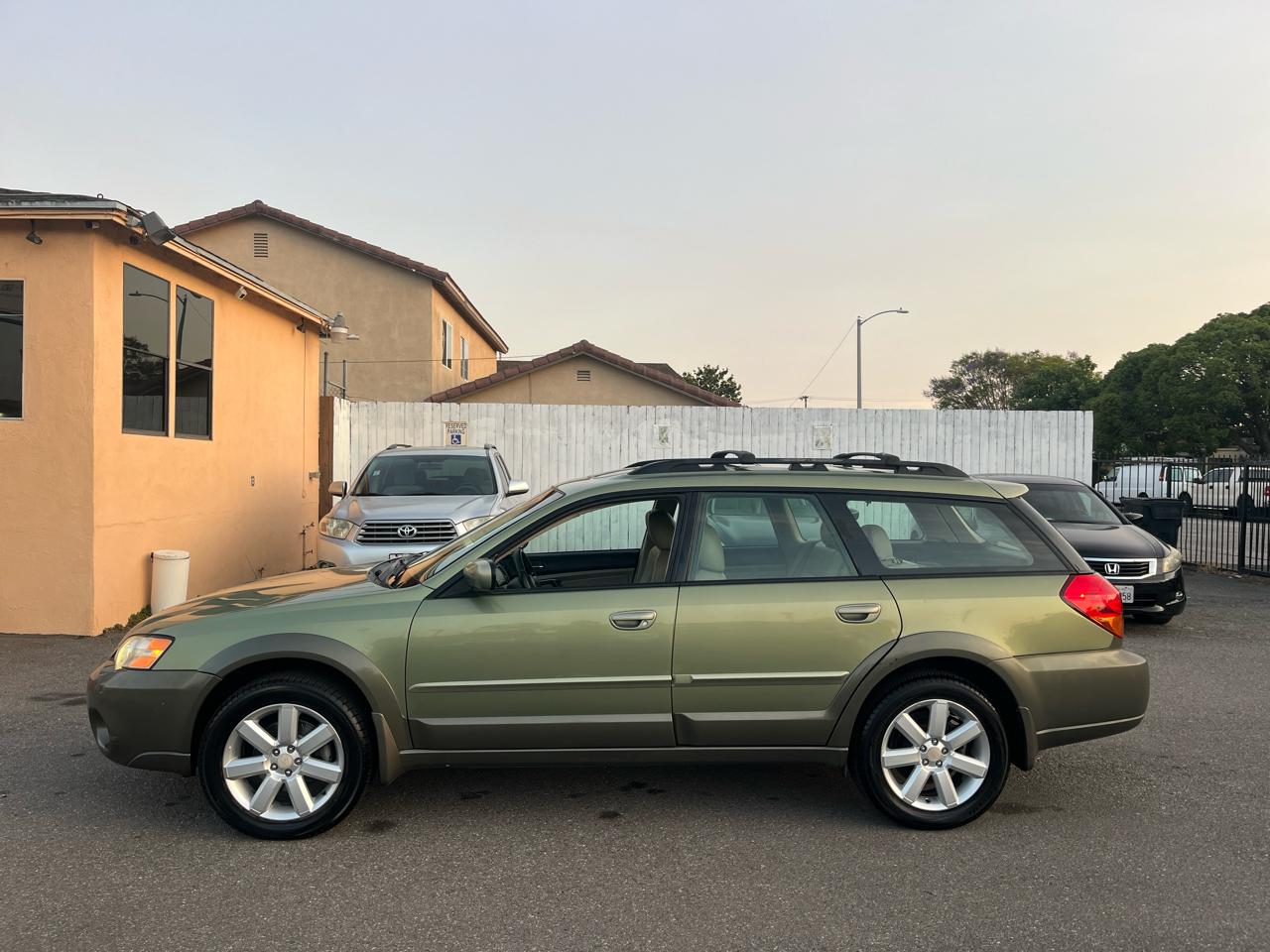 Subaru Outback 2.5i Limited Wagon 2006