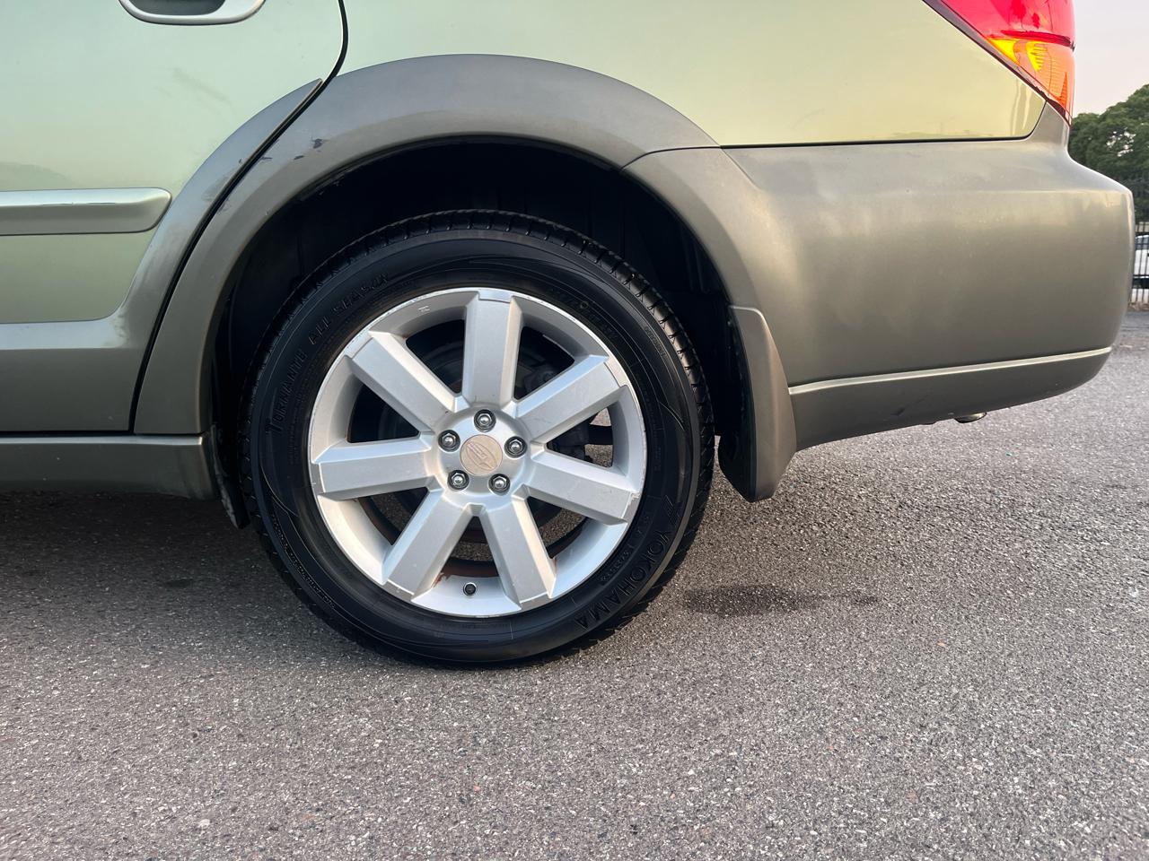 Subaru Outback 2.5i Limited Wagon 2006