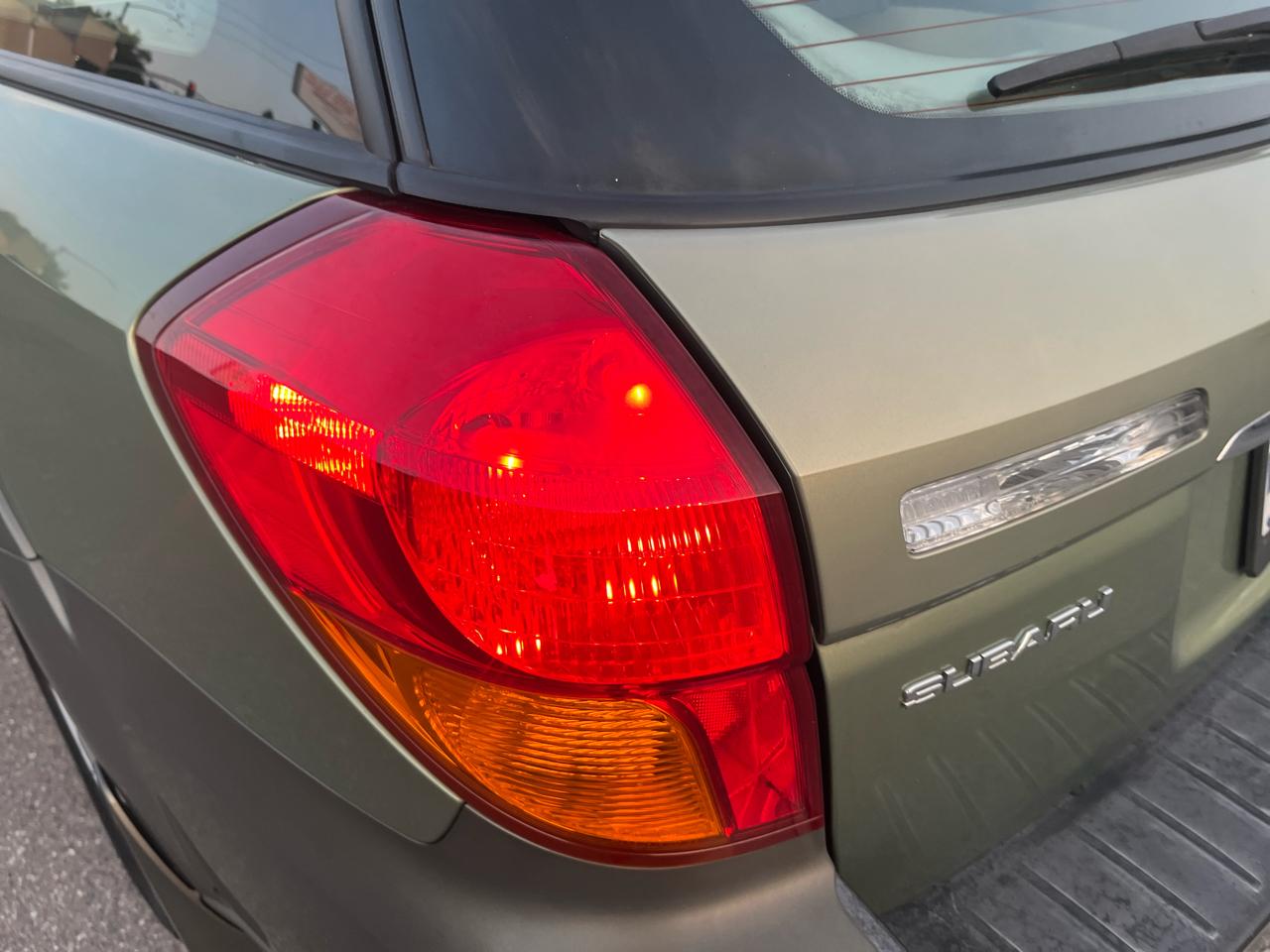 Subaru Outback 2.5i Limited Wagon 2006