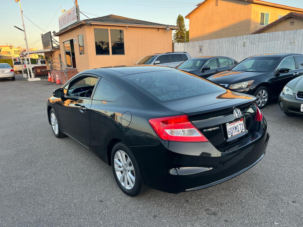 Honda Civic LX Coupe 5-Speed AT 2012