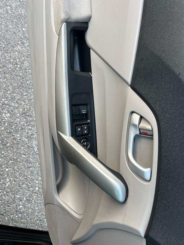 Honda Civic LX Coupe 5-Speed AT 2012