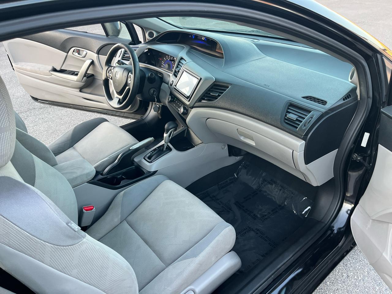 Honda Civic LX Coupe 5-Speed AT 2012