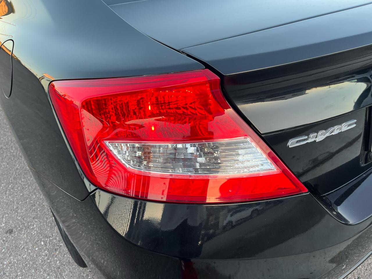 Honda Civic LX Coupe 5-Speed AT 2012