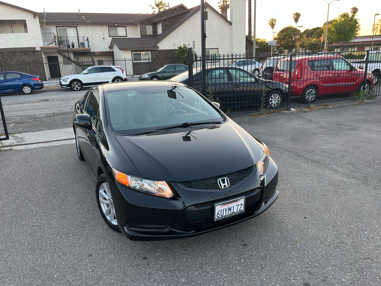 Honda Civic LX Coupe 5-Speed AT 2012