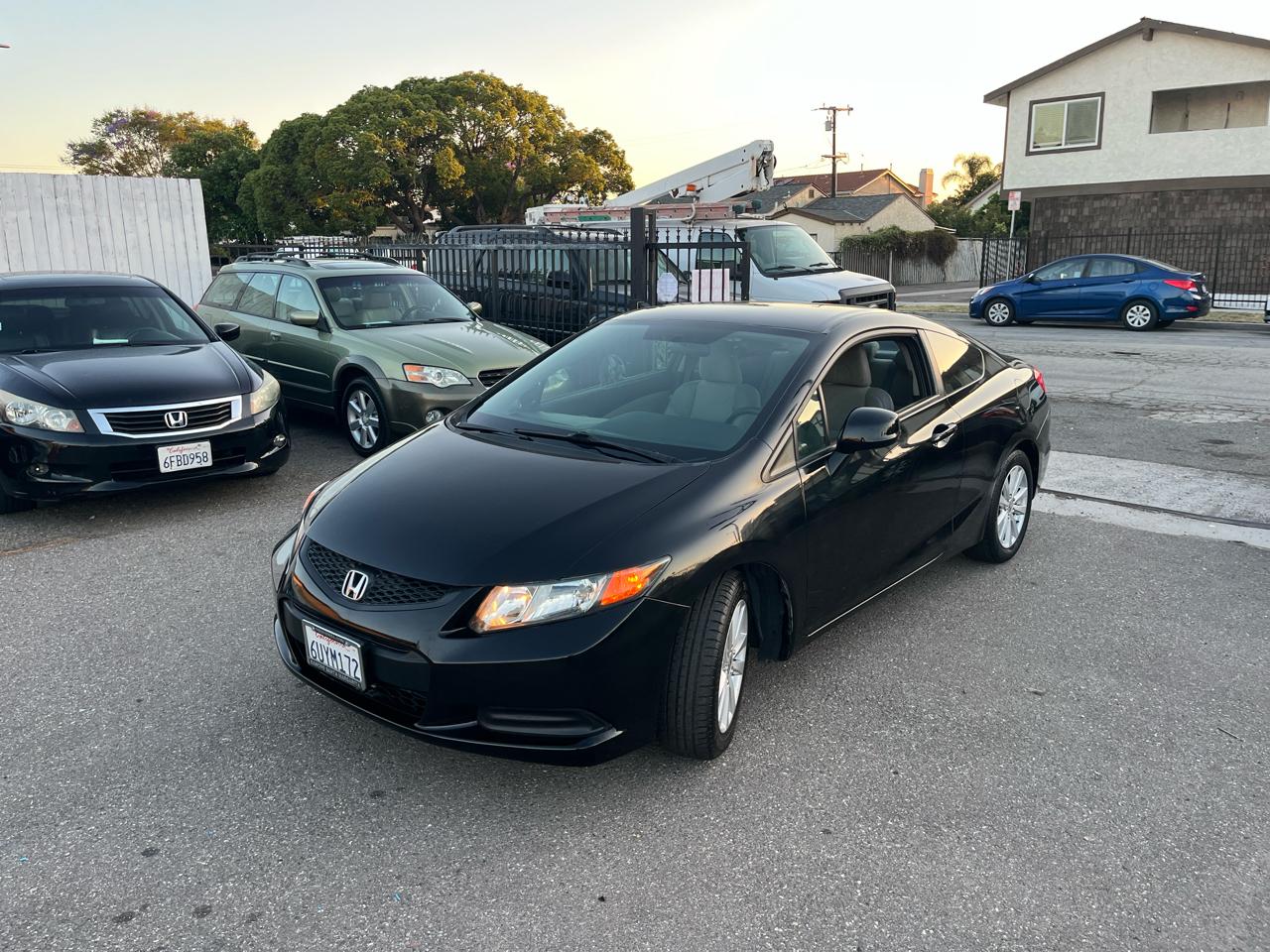 Honda Civic LX Coupe 5-Speed AT 2012