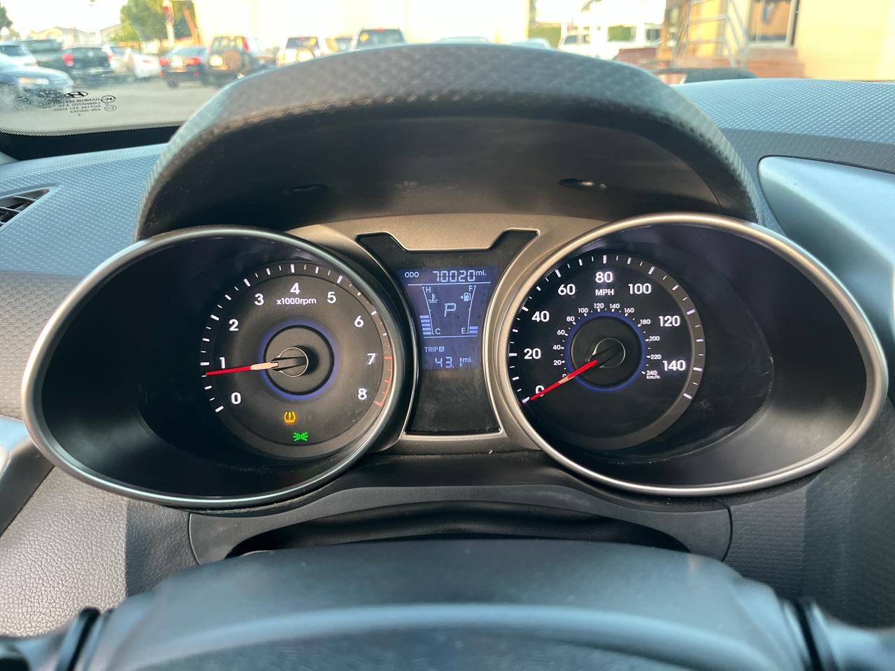 Hyundai Veloster Base 2013