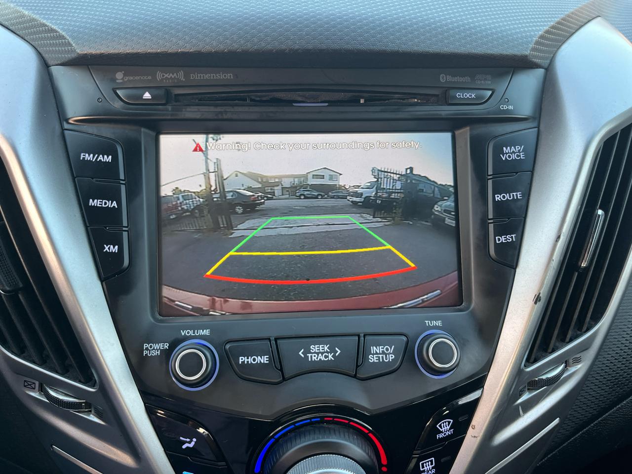 Hyundai Veloster Base 2013