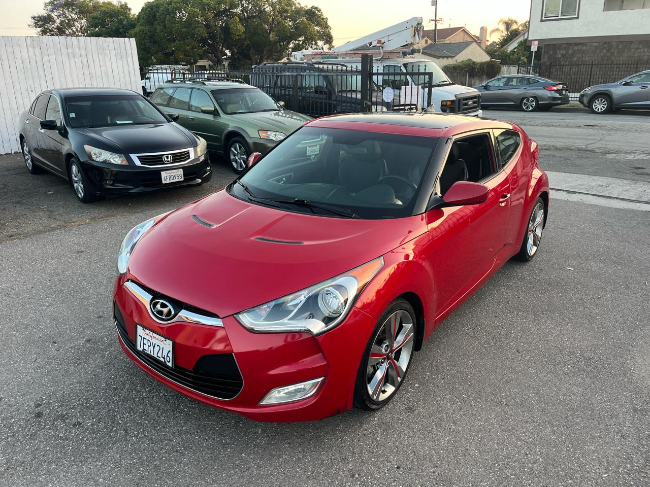 Hyundai Veloster Base 2013