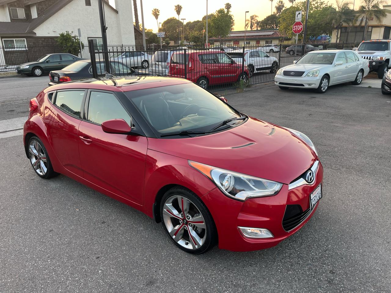 Hyundai Veloster Base 2013