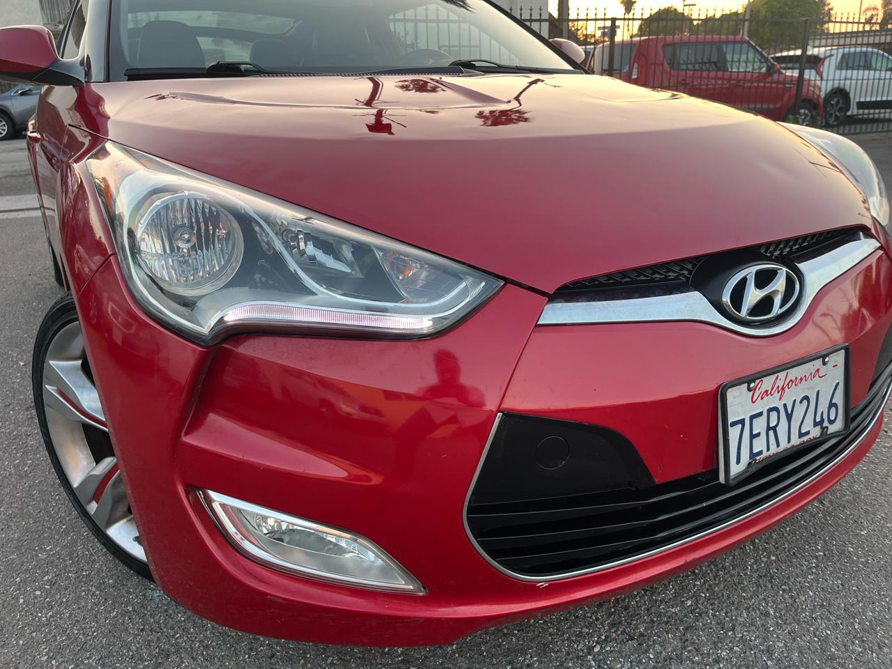 Hyundai Veloster Base 2013