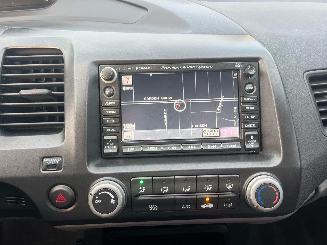 Honda Civic EX Coupe AT with Navigation 2007