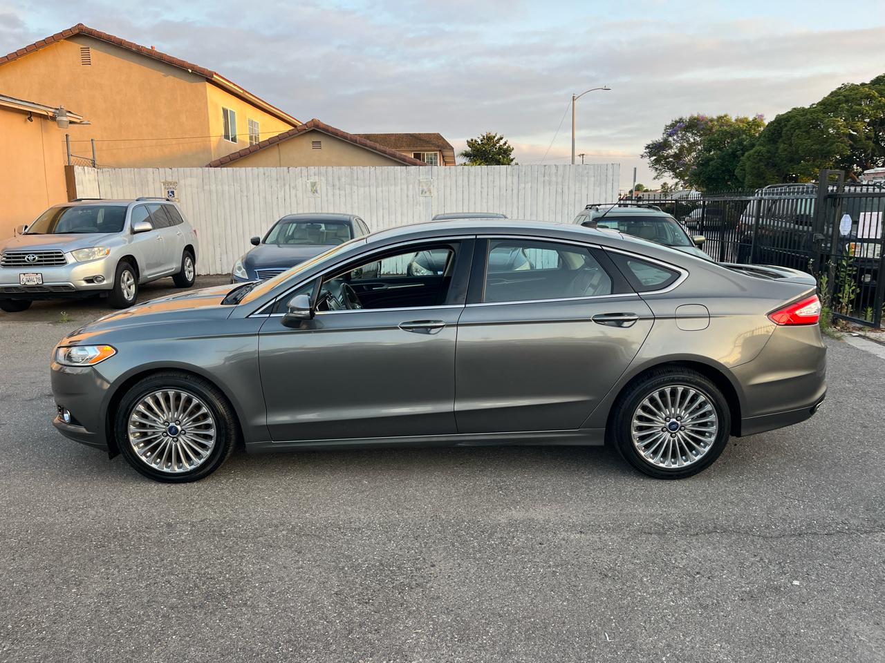 Ford Fusion Titanium AWD 2014