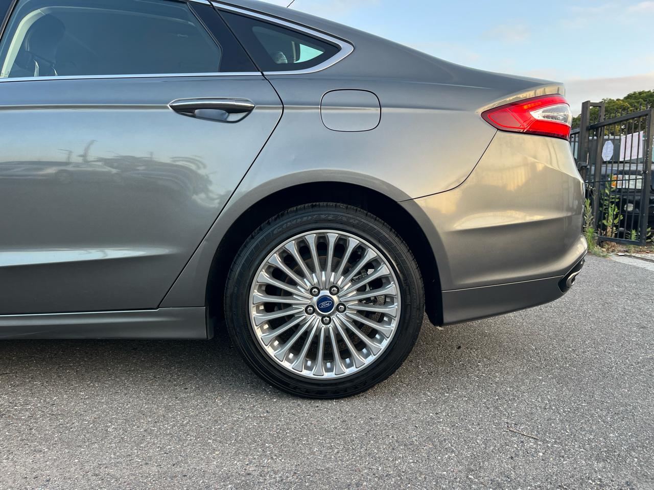 Ford Fusion Titanium AWD 2014
