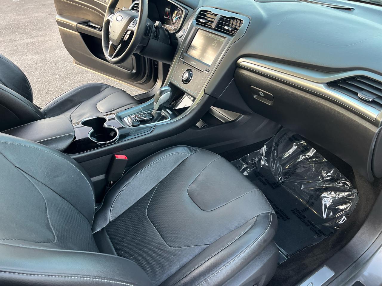 Ford Fusion Titanium AWD 2014