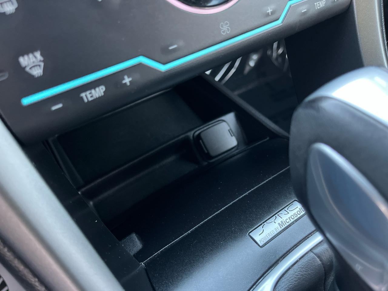 Ford Fusion Titanium AWD 2014