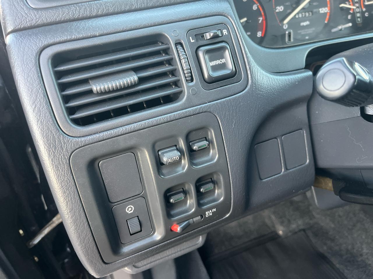Honda CR-V LX 2WD 2000