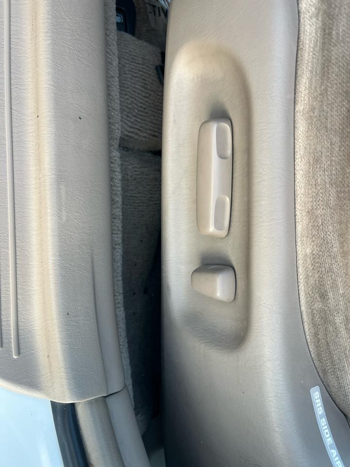 Toyota Camry 4dr Sdn XLE Auto 2002