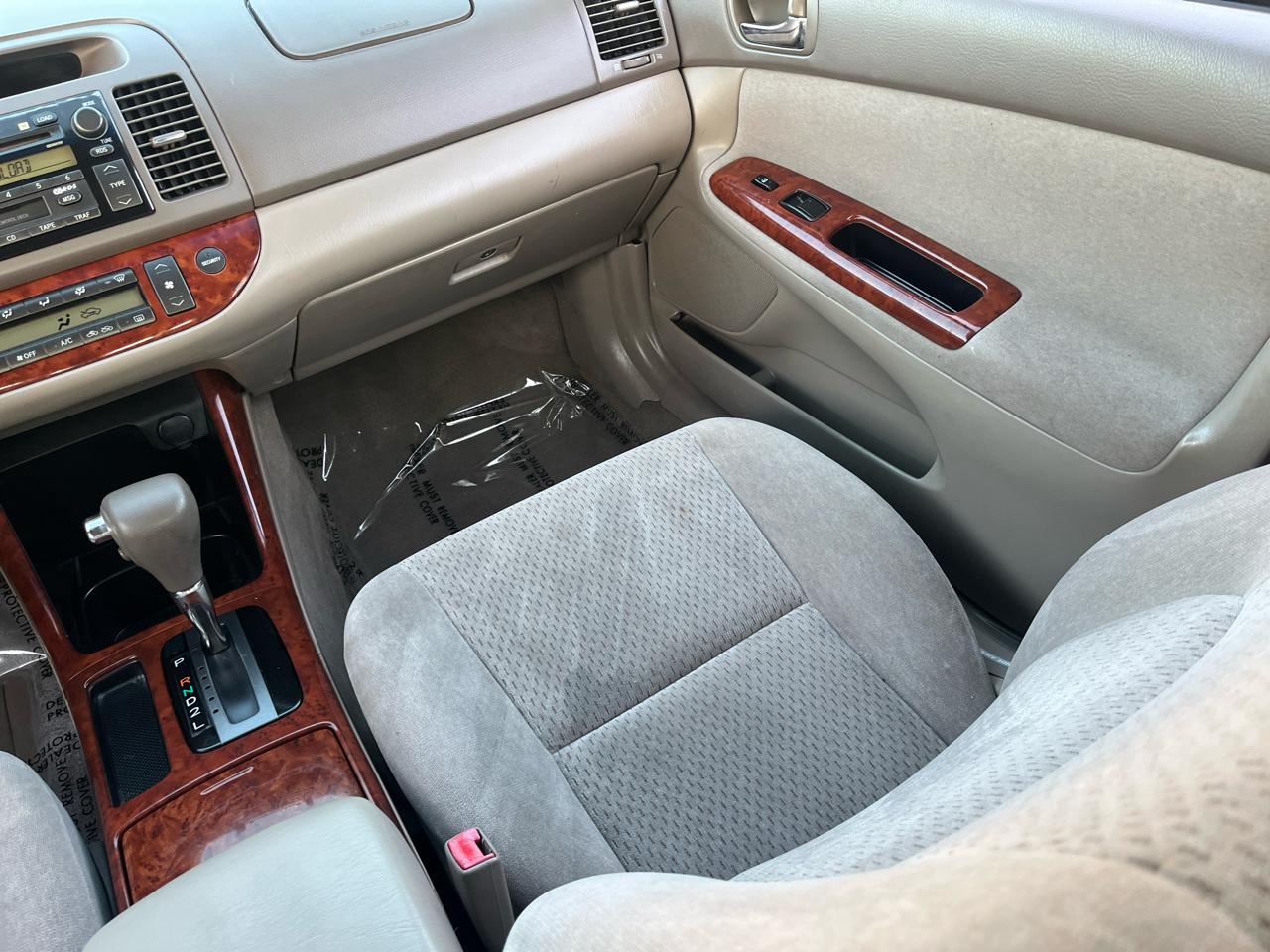 Toyota Camry 4dr Sdn XLE Auto 2002