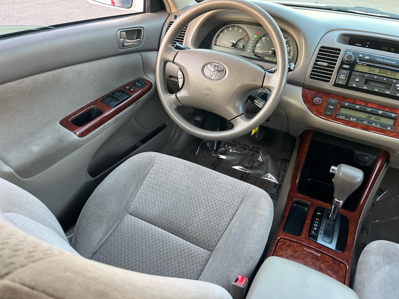 Toyota Camry 4dr Sdn XLE Auto 2002