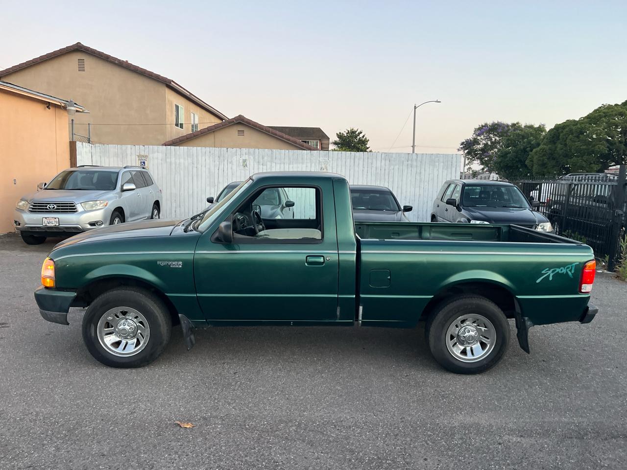 Ford Ranger XL Reg. Cab Short Bed 2WD 1999