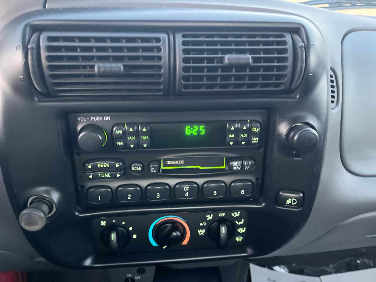 Ford Ranger XL Reg. Cab Short Bed 2WD 1999