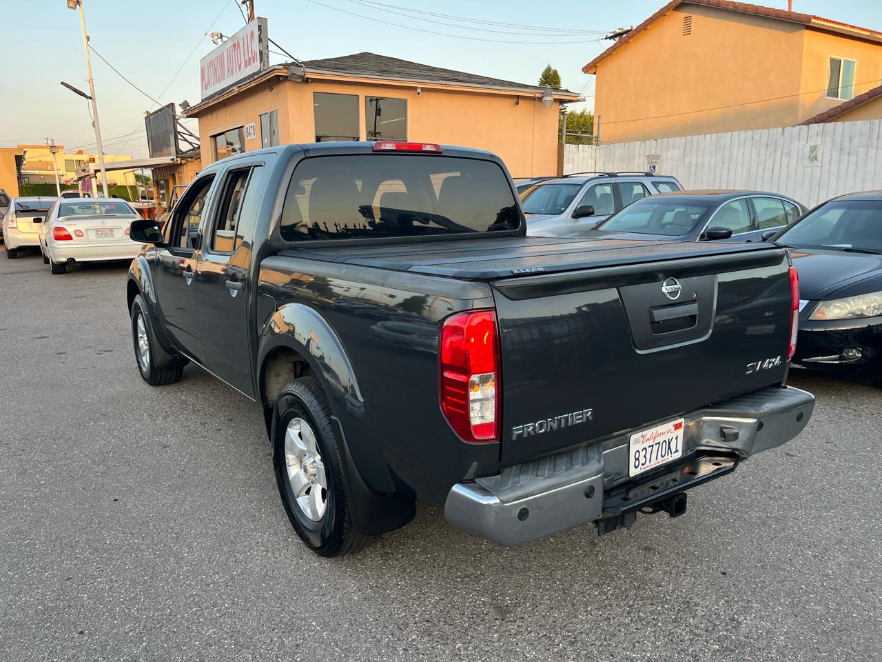 Nissan Frontier SL Crew Cab 4WD 2013