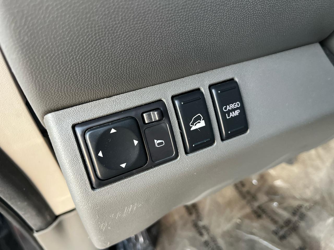 Nissan Frontier SL Crew Cab 4WD 2013