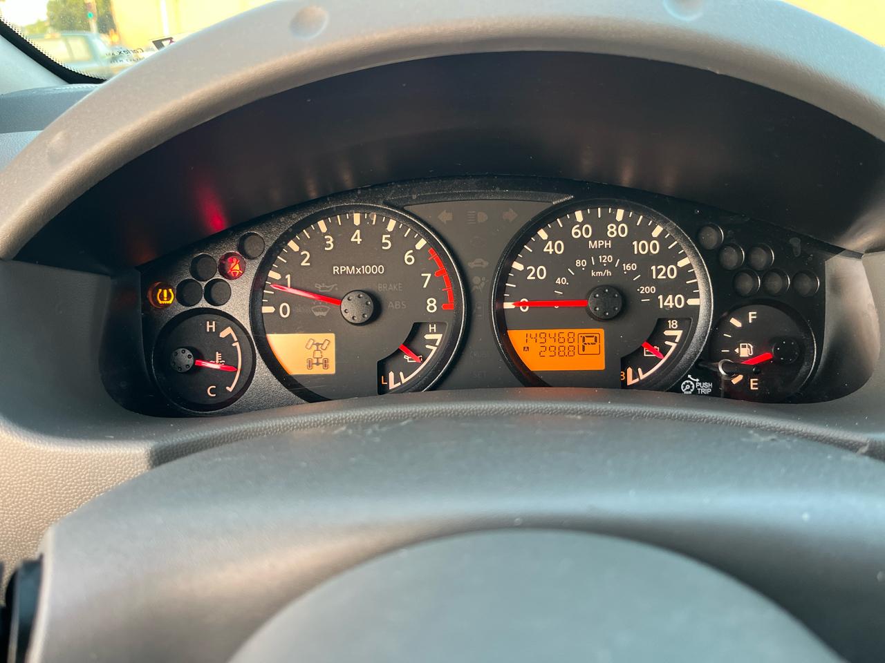 Nissan Frontier SL Crew Cab 4WD 2013