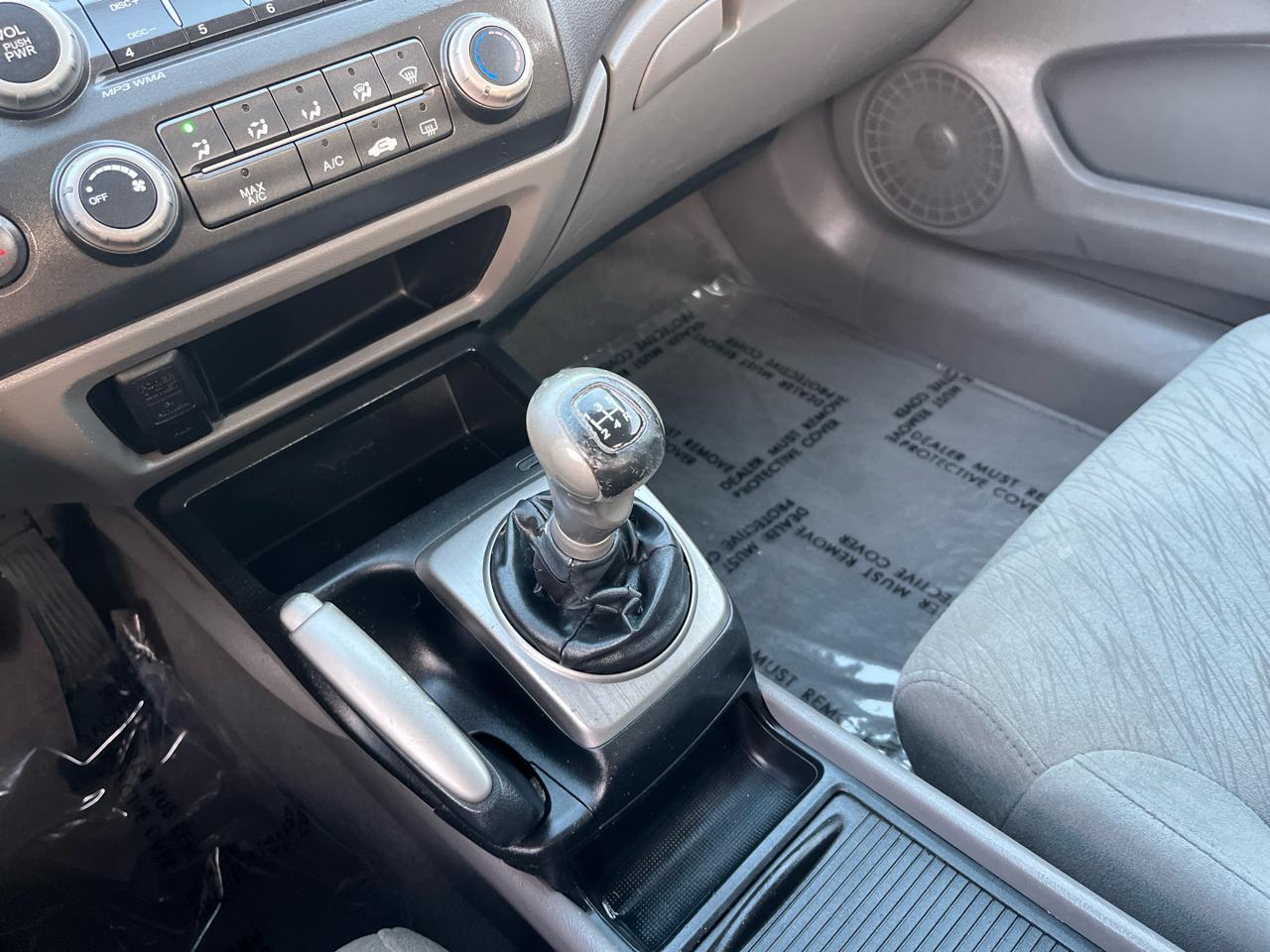 Honda Civic LX coupe 2008