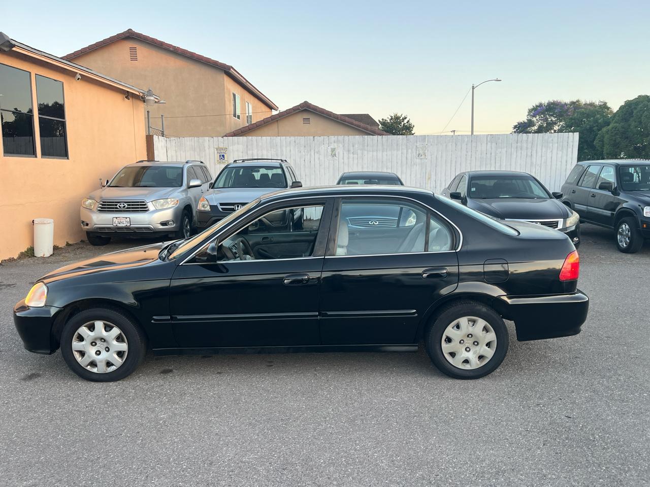 Honda Civic LX sedan 1999