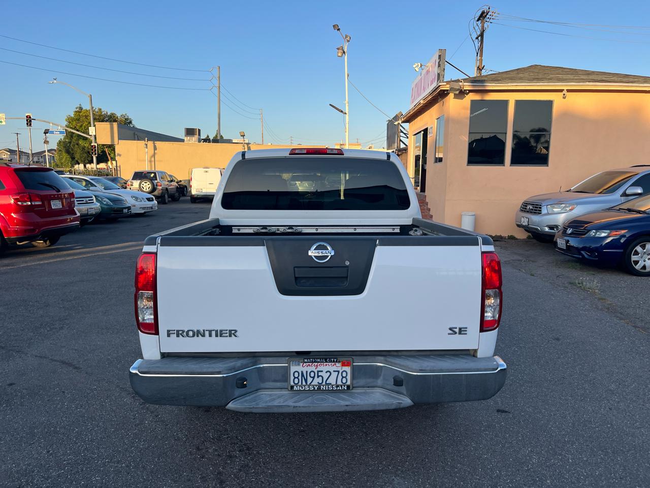 Nissan Frontier LE Crew Cab 2WD 2008