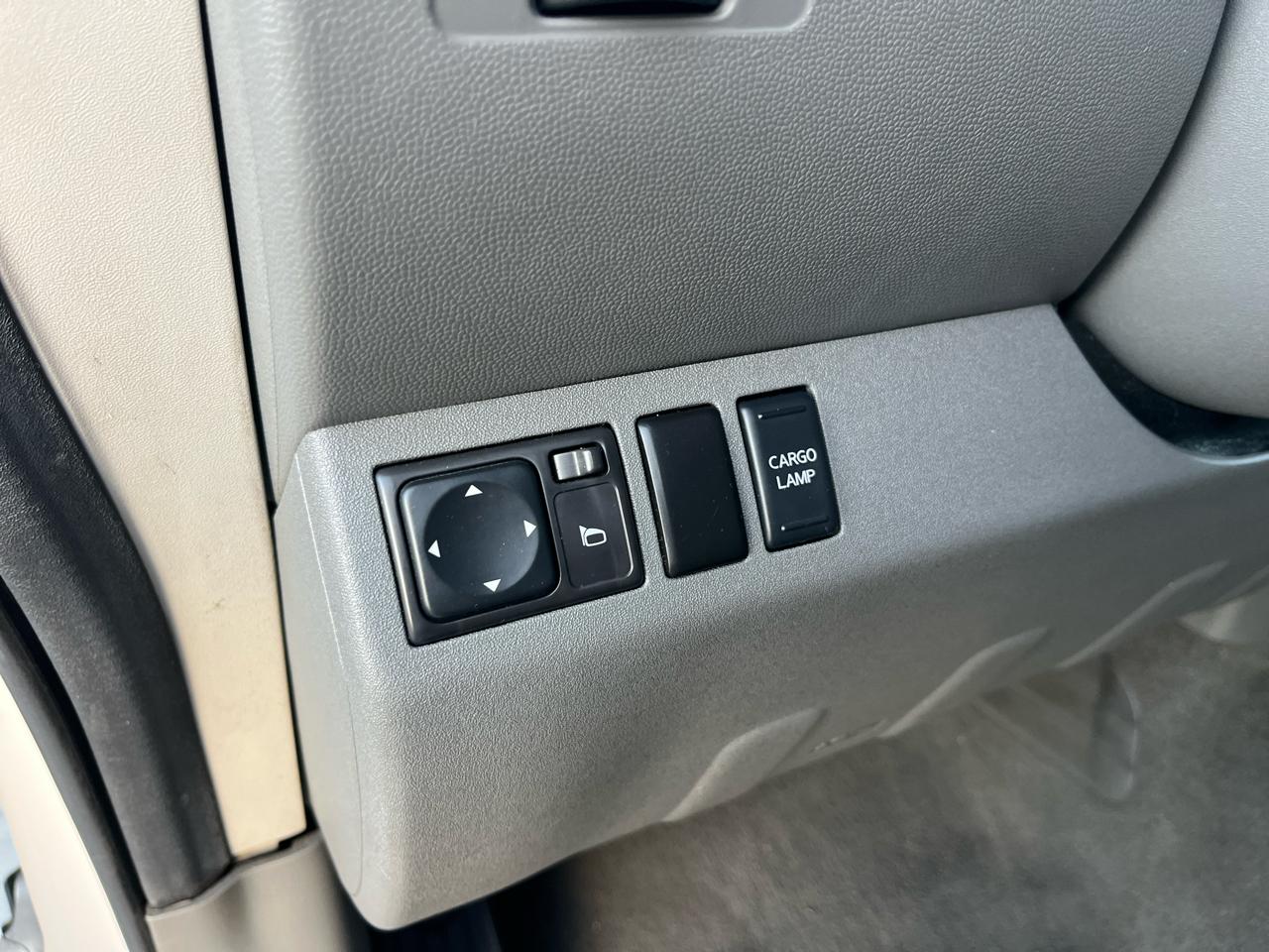 Nissan Frontier LE Crew Cab 2WD 2008