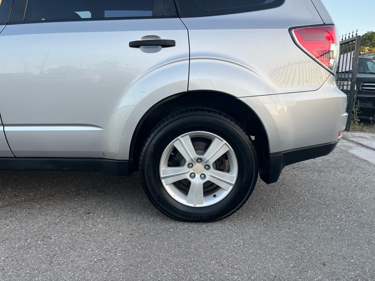 Subaru Forester 2.5XS 2010