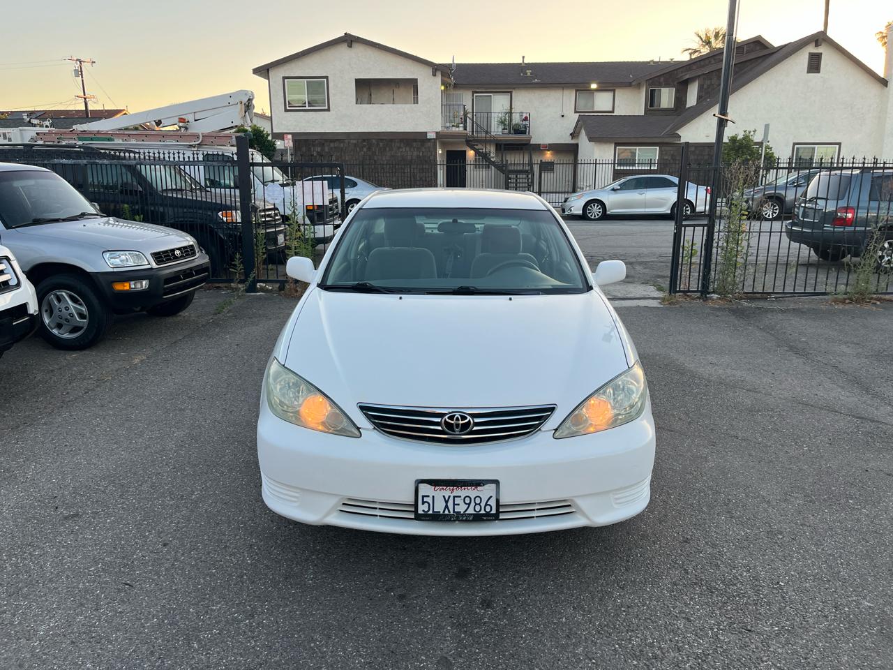 Toyota Camry LE 2005