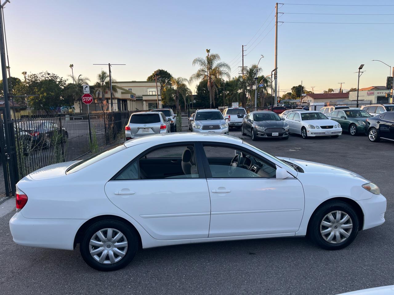 Toyota Camry LE 2005