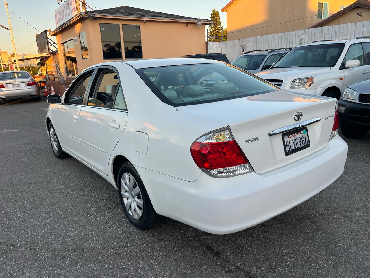Toyota Camry LE 2005
