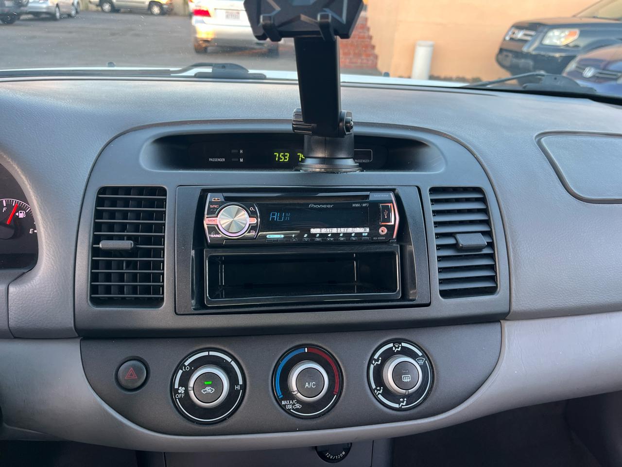 Toyota Camry LE 2005