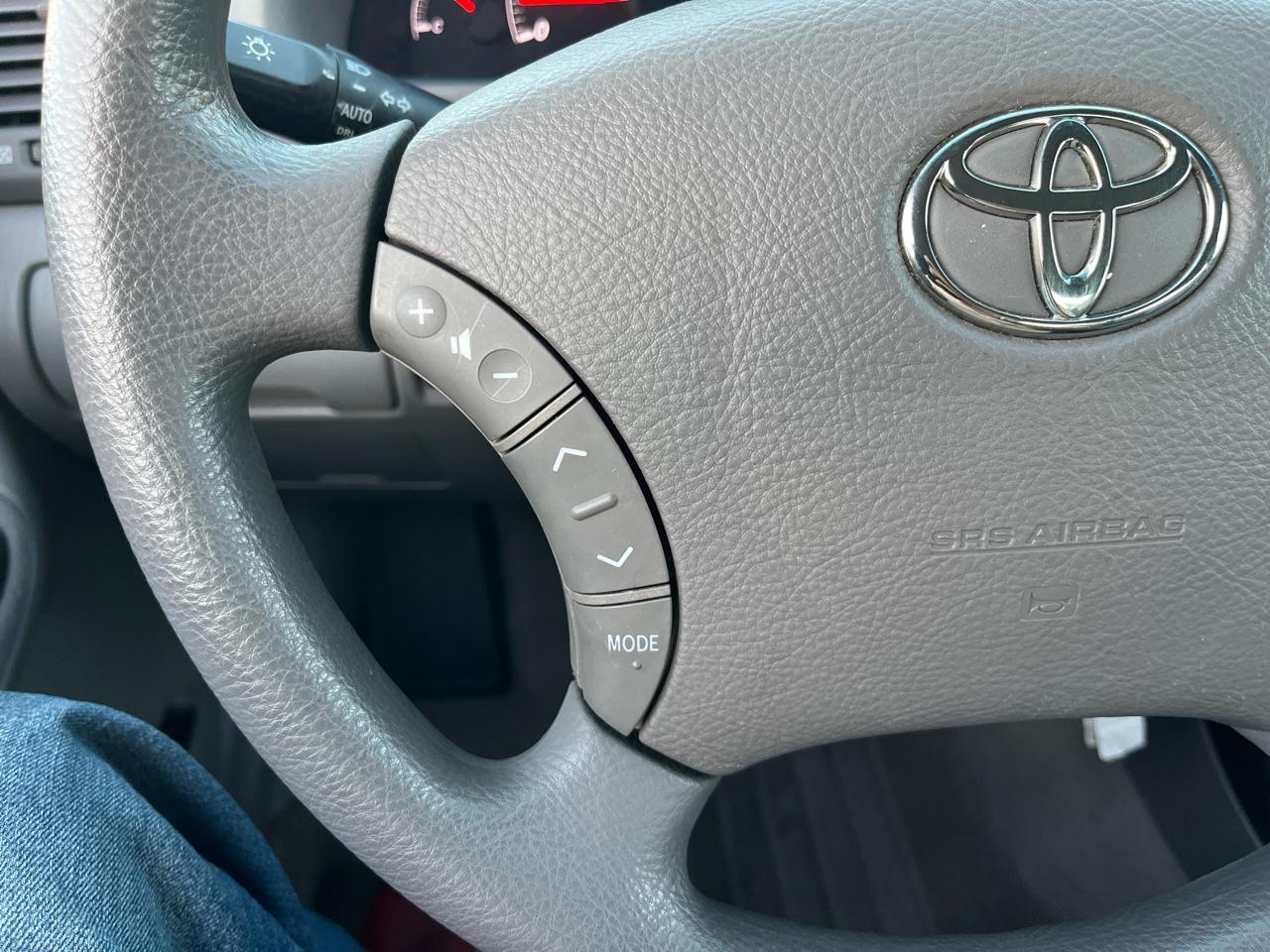Toyota Camry LE 2005