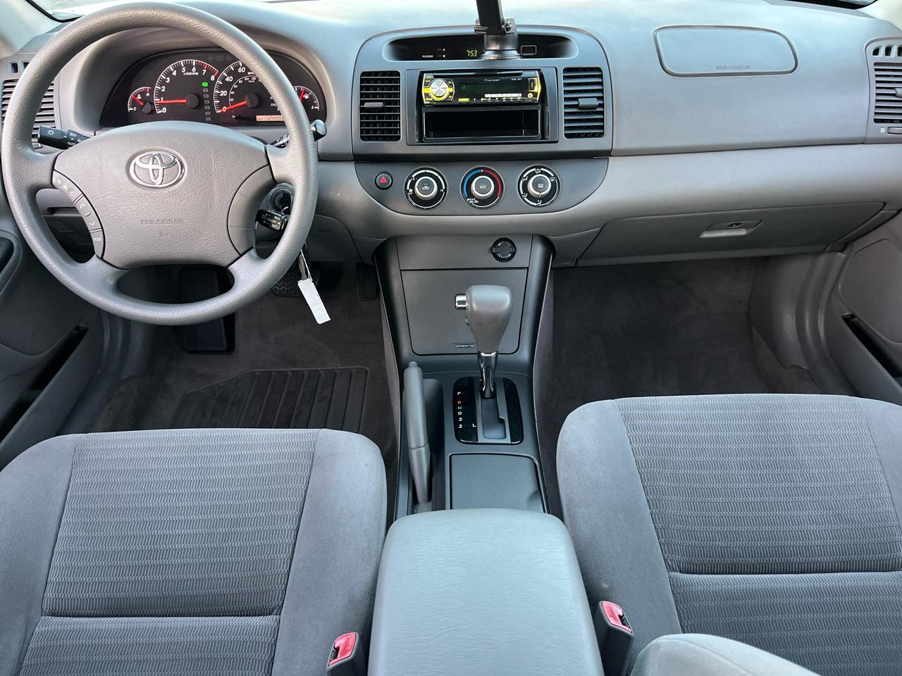 Toyota Camry LE 2005
