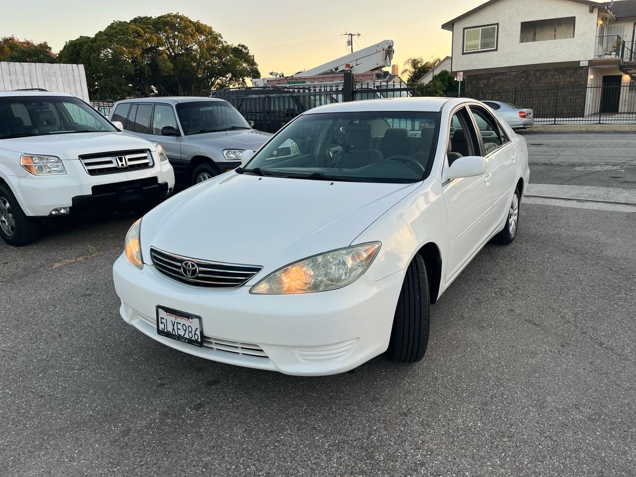 Toyota Camry LE 2005
